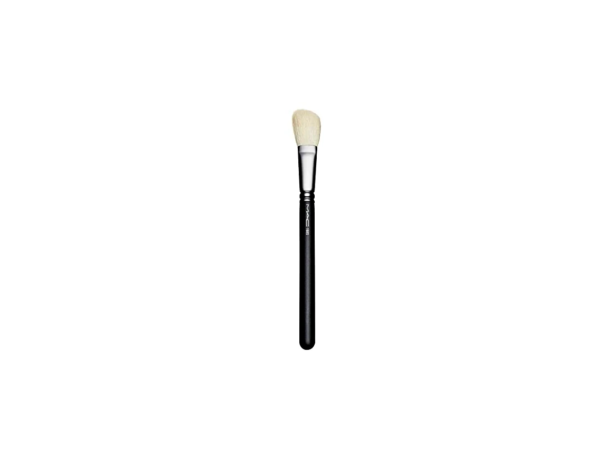 MAC 168S Large Angled Contour Brush